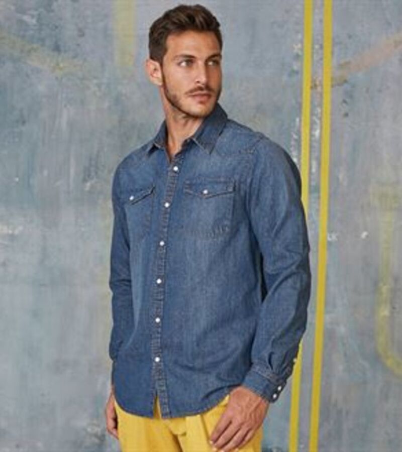 Men's long-sleeved denim shirt Thumbnail