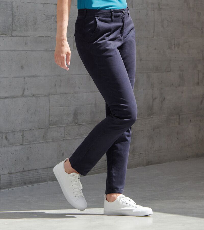 Women's stretch chinos Thumbnail