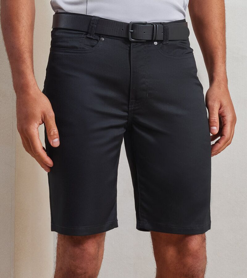 Performance chino shorts Thumbnail