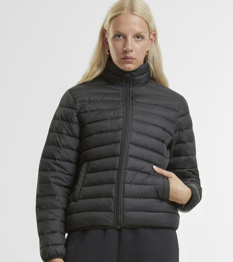 Women’s light puffer jacket Thumbnail
