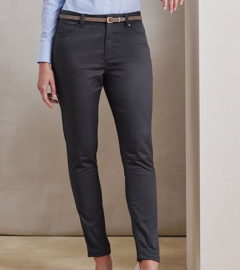 Women's performance chino jeans Thumbnail